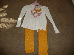NEW NWT Btween girls size 5 very pretty sequin "love" floral pant set/scrunchy - Picture 1 of 1