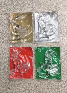 4 Energizer Hase Weihnachtsschmuck komplett 1992 4er Set Vintage Werbung 3" - Bild 1 von 15