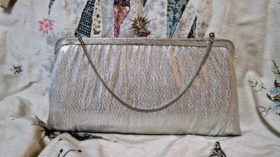 BOLSO DE COLECCIÓN HARRY LEVINE 'HL' 2 VÍAS CLUTCH/CADENA SERPIENTE ~ TELA MCM PLATA COJA' Foto 1 de 4