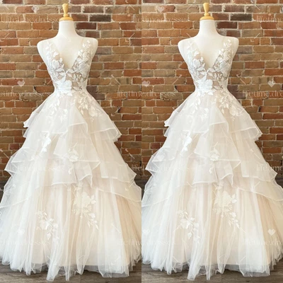 A Line Wedding Dresses V Neck Elegant Sleeveless Lace up Tulle Bridal Gowns - Image 1 of 4