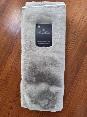 Cobertor de pele sintética Brooks Brothers cinza tamanho grande luxo novo com etiquetas 60x70” - Imagem 1 de 4