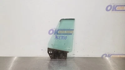 FORD THUNDERBIRD 67 CUARTO CRISTAL VENTANA TRASERO DERECHO PASAJERO Foto 1 de 4