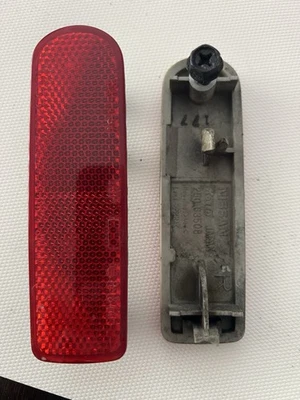 Reflectores de parachoques trasero Nissan Armada/Pathfinder 2008-2012 Foto 1 de 3