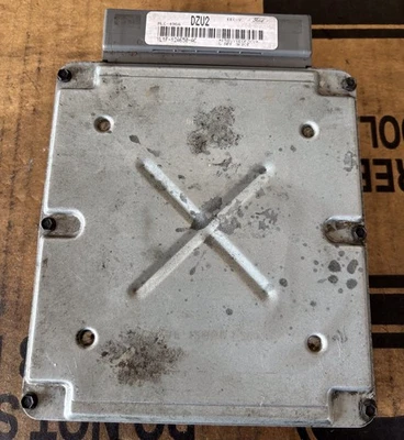 Módulo de control del motor Lincoln Navigator 2000 YL1F-12A650-AC Foto 1 de 2