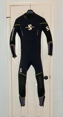 Vaporizador deportivo ScubaPro para hombre 5 mm con cremallera usado en excelente estado - menos de 20 inmersiones Foto 1 de 4