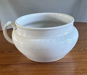Vintage Ivory Off White Ironstone Chamber Pot England Read - Picture 1 of 6