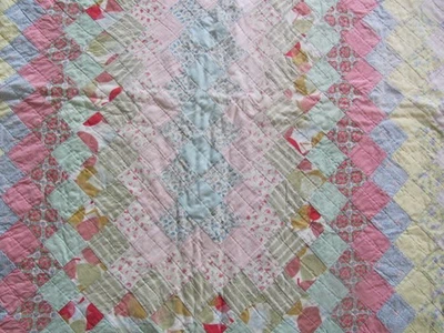 Antique 1930 era Trip Around the World quilt gently used slightly faded 52 x 77 - Image 1 of 4