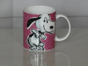 Vintage Peanuts SNOOPY Kaffeebecher - rosa - Gibson Overseas, Inc - Bild 1 von 6