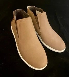 Women's OluKai Hawai'iloa Manu Hope Light Brown Slip On Boots New Size 9 Wide 9W - Picture 1 of 5