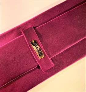 Dolcepunta NWOT Neck Tie and Kerchief  ~ Solid Magenta With Sheen  - Picture 1 of 8