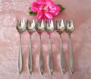 VINTAGE SPLAYDS X6 STAINLESS STEEL BUFFET FORKS XMAS CAMPING *5 SETS AVAILABLE - Picture 1 of 6