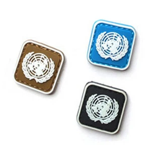 3 PCS MINI RESPLANDOR BANDERA DE LA ONU INSIGNIA DE LAS NACIONES UNIDAS 3D PARCHE DE PVC TÁCTICO - Imagen 1 de 5