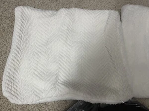 New Ugg Brea 2 Standard Shams For Comforter - Picture 1 of 4