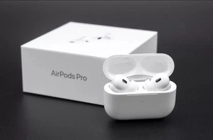 Airpods Pro 2nd Generation with Wireless Charging case (USB-C) - Zdjęcie 1 z 4