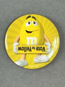 M&M’s Vote for Yellow Pinback Button Candy Publicidad Promo Mars Inc - Imagen 1 de 5