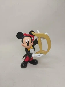 DISNEY Adorno de Navidad MICKEY MOUSE Sosteniendo Disneyland "D" Esmoquin  - Imagen 1 de 6