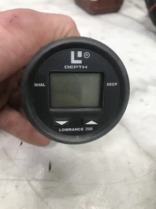 97 Rinker Captiva 232 Boat Lowrance 3500 depth meter gauge display - Bild 1 von 9