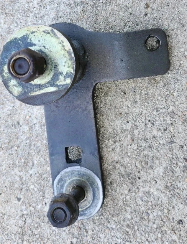 Cortacésped CUB CADET 01008399 brazo ralentí 44 48 54 Z-Force 44 48 50 54 Foto 1 de 4