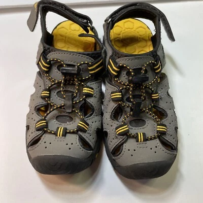 Khombu Youth Dillon Gray YellowSport Sandal Water Hiking Shoe Sz Y13 Pre Owned - Image 1 of 4