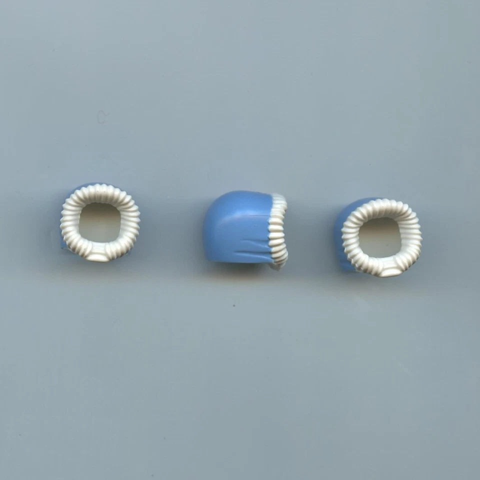 LEGO x 3 White Minifigure, Headgear Hood Fur-lined Md Blue Hood Captain Cold - Image 1 of 1