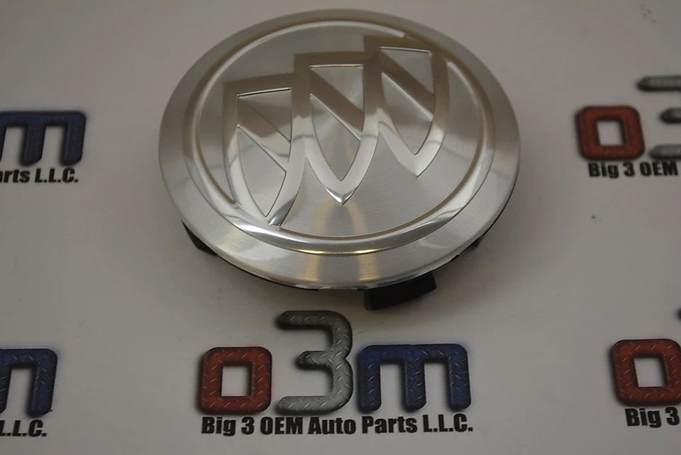 Tapacubos central de rueda Buick Enclave 2013-2015 con logotipo Tri-Shield nuevo OEM 20997901 Foto 1 de 1