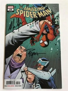 NYCC 2019 Amazing SPIDER-MAN #28 SIGNED Nick Spencer & Ryan Ottley With COA - Picture 1 of 4