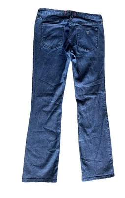 Guess Los Angeles: Jeans rectos de tiro bajo/alto estilo Grace icónicos, moda 27 Foto 1 de 4