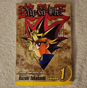 Yu-Gi-Oh! Volume 1 Manga by Kazuki Takahashi 2005 English Shonen Jump Gollancz - Picture 1 of 4