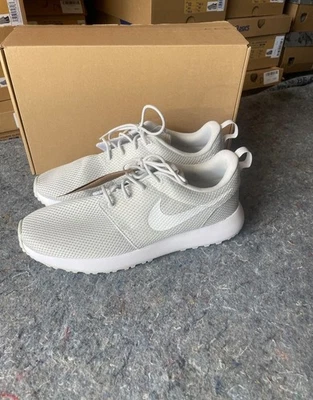 Zapato de golf Nike Roshe G Next Nature para hombre Photon Dust/blanco DV1202-009 Foto 1 de 4