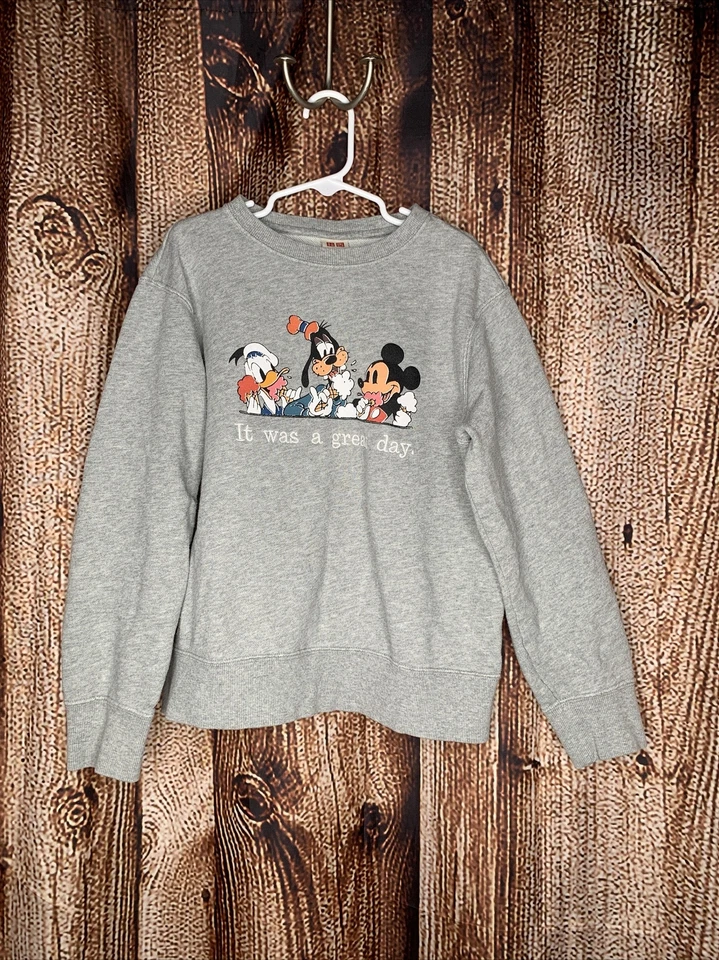 Uniqlo Disney Youth Boy’s Gray Crewneck Sweatshirt Size 9-10 Mickey Donald Goofy - Image 1 of 3