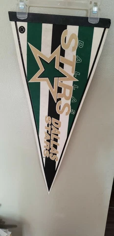 DALLAS STARS NHL VINTAGE RETROO PENNANT WITH HOLDER 7/16/21 Cover