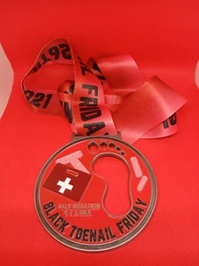 Black toenail Friday half marathon 67.5 mile run medal - Picture 1 of 3