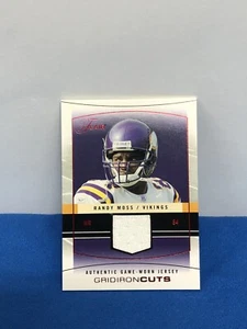 2004 Flair Gridiron Cuts Red Randy Moss Jersey 2/150 #GC-RM HOF Vikings - Picture 1 of 5