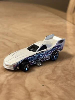 1977 Vintage hot wheels dragster  Made in Thailand white Dragster - Image 1 of 4