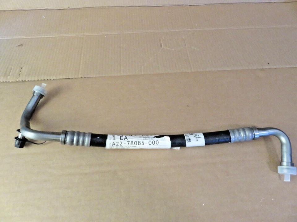 Freightliner A2278085000 new oem Hose ac refrigerant suction M2 Bussiness class - Image 1 of 4
