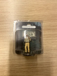 Arkham Horror Investigator Miniatures: George Barnaby - Photo 1/1