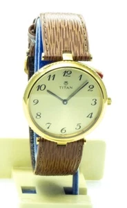 Reloj de Cuarzo TITAN 347YAA Vintage - Nuevo Stock Antiguo Nuevo de Lote Antiguo - Confiable - Imagen 1 de 8