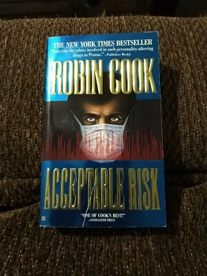 Acceptable Risk by Robin Cook (PB) Foto 1 de 2