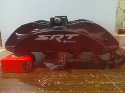 Pinza de freno SRT Brembo RHF 2017-2022 P/N 1456AC OEM Foto 1 de 3