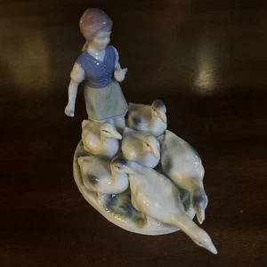 Gerold Porzellan Bayern Mädchen mit Gänsen sehr guter Zustand West Germany - Bild 1 von 11