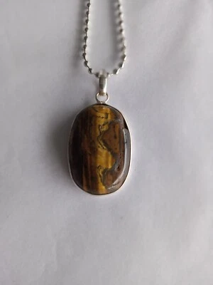 Colgante ovalado ojo de tigre de plata artesanal en cadena de cuentas de bola Foto 1 de 4