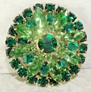 VTG FABULOUS JULIANA STYLE SHADES OF GREEN RS LAYERED ROUND BROOCH PIN - Picture 1 of 7