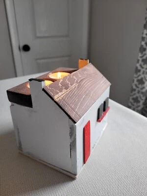 Irish Cottage Tea Light Holder - Image 1 of 4