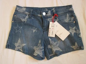 Women Size 4 Classic Mid Rise Short Shorts Blue Denim & Stars Stretch NWT - Picture 1 of 4