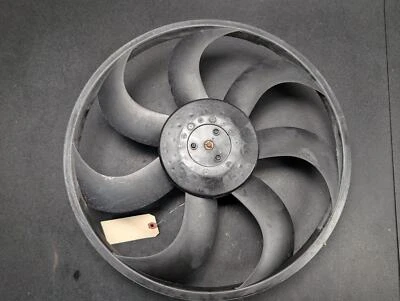 Motor ventilador radiador con hoja Dodge Challenger 2020 2012-2023 para piezas X Foto 1 de 4