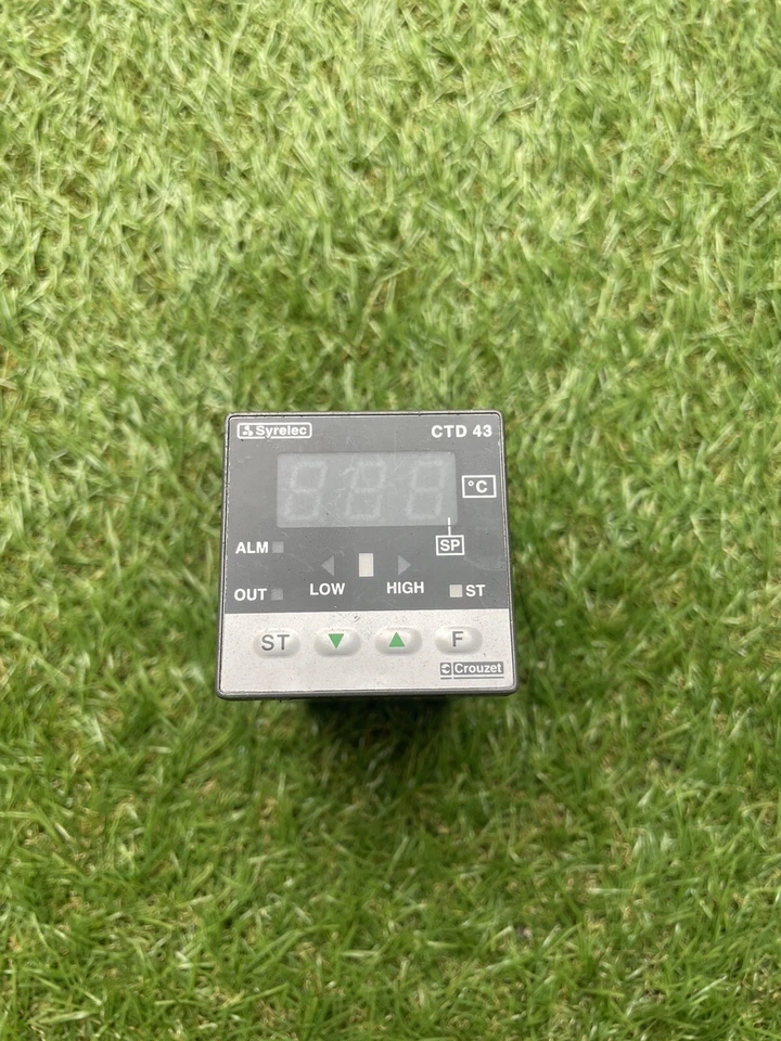 Crouzet Syrelec temperature controller CTD43, CTD4389421102 - Photo 1/3