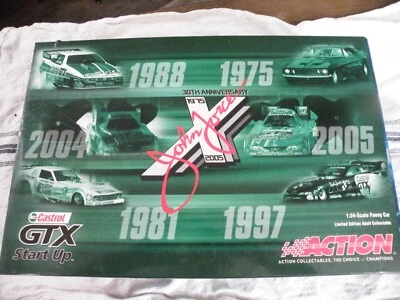  NHRA 1/24 JOHN FORCE 2005 30 AÑOS DE CARRERAS HITO MUSTANG  Foto 1 de 4