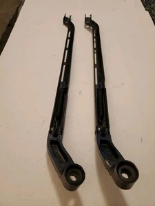 2014 2019 CHEVY SILVERADO 1500 LEFT & RIGHT WINDSHIELD WIPER ARMS OEM - Picture 1 of 7