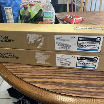 Cartucho de tóner cian compatible con Konica Minolta TN-328C/TN-626C Foto 1 de 2