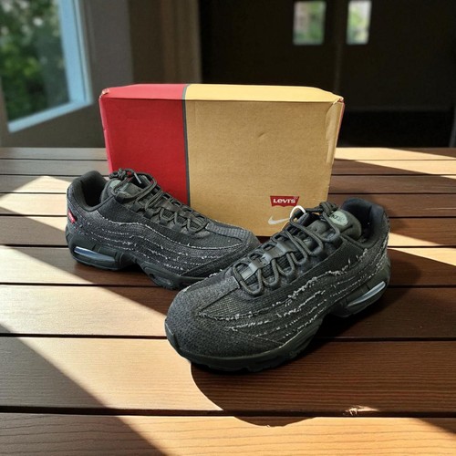 NIKE LEVIS AIR MAX 95 OG LEVIS BLACK SKU# HM4743 001 TAGLIA 14 PRONTA PER LA SPEDIZIONE?
